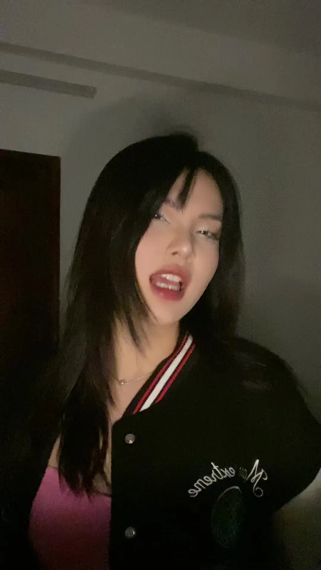 Preview for 563856650