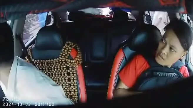 Preview for Chưa rõ nguyên nhân gì mà anh tài xế bị 1 số người tác động vật lý rất nhiều HHĐP