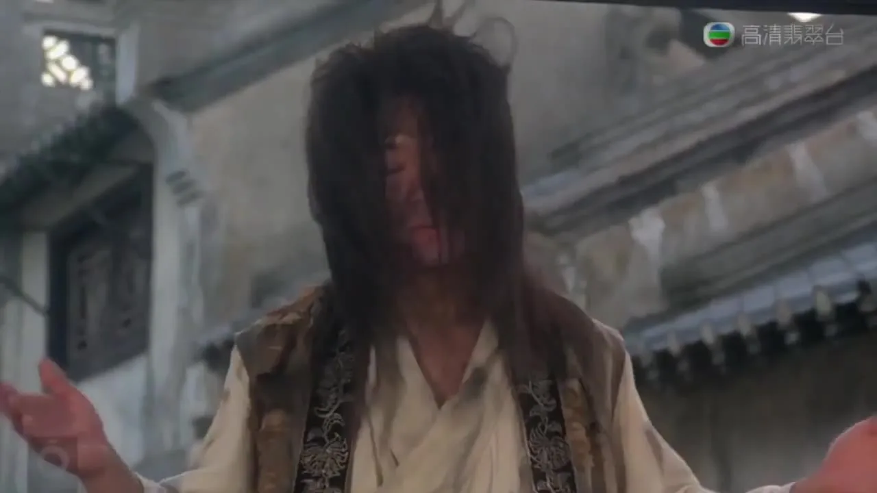 Preview for y2meta.com Đĩ, cũng có đĩ yêu nước...