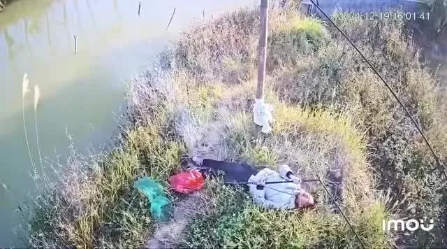 Preview for Nguy hiểm câu cá dưới đường điện lưới… HHĐP