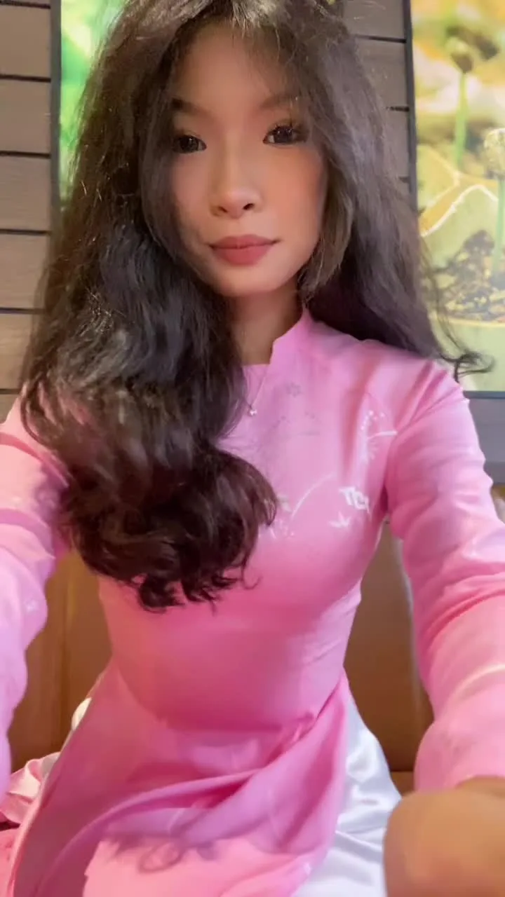 Preview for Quỳnh Trâm Joli