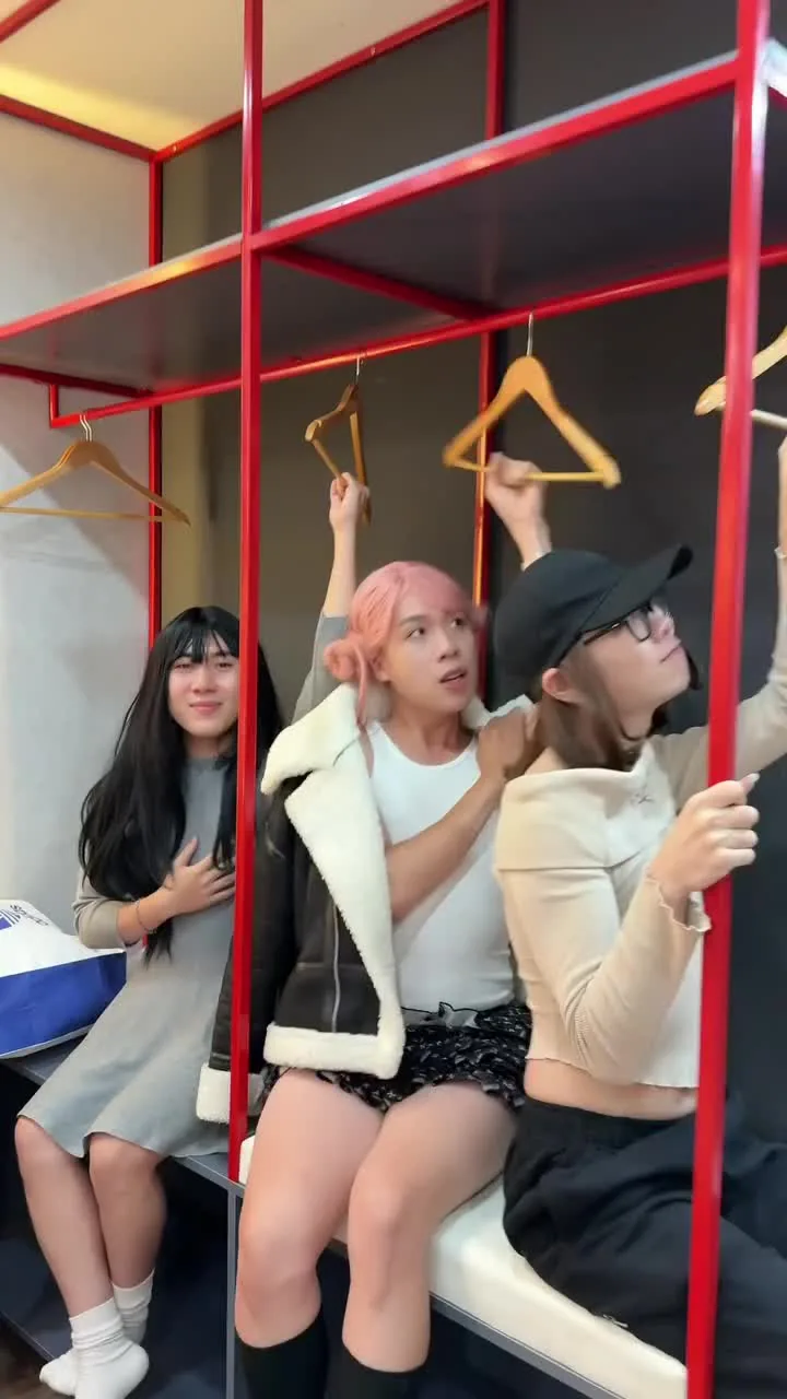 Preview for  r7AINKOiECic iBaI SFduJk6K0cU 720p (HD)