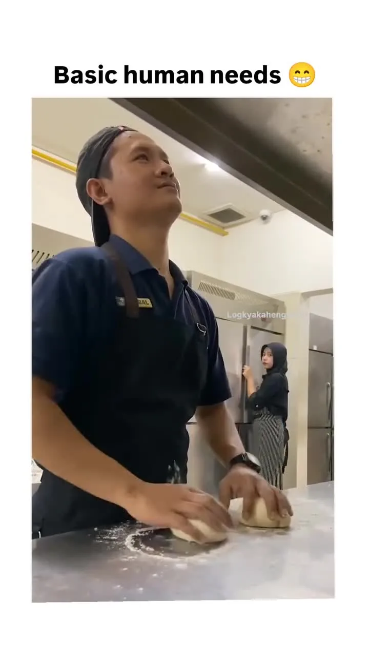 Preview for VIDEO 31324329196