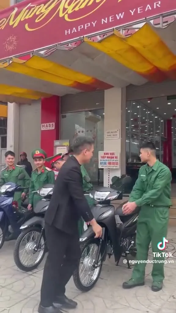 Preview for Video 1204831