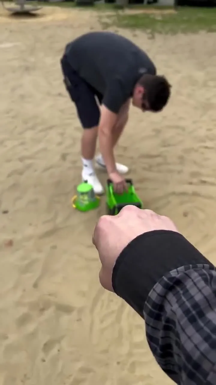 Preview for 723889585