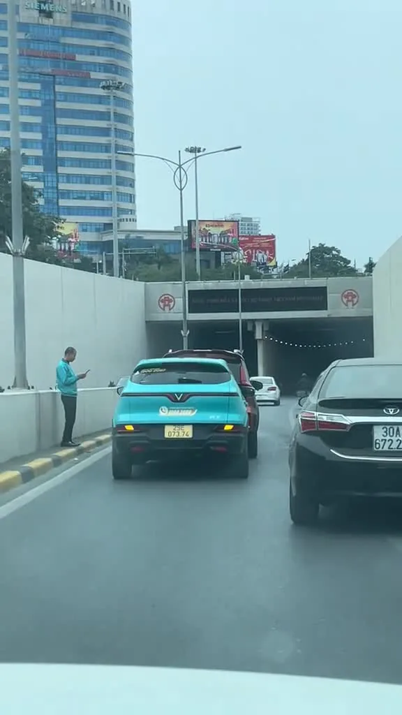 Preview for snapvideo.io Cặp đôi hoàn hảo ngày 10:1:2025 .#trending #xuhuong #vinfast 277