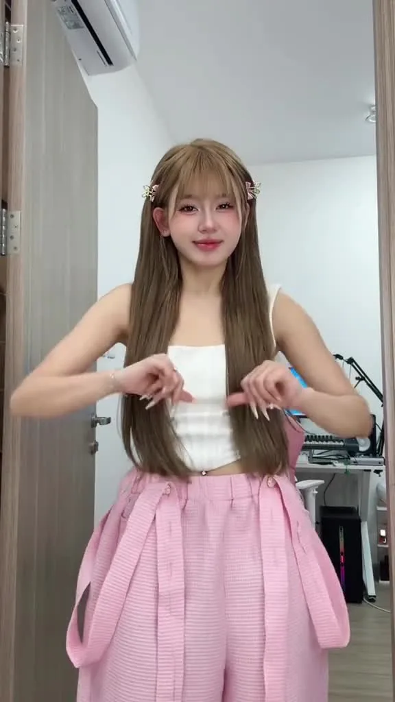 Preview for Video 1215476