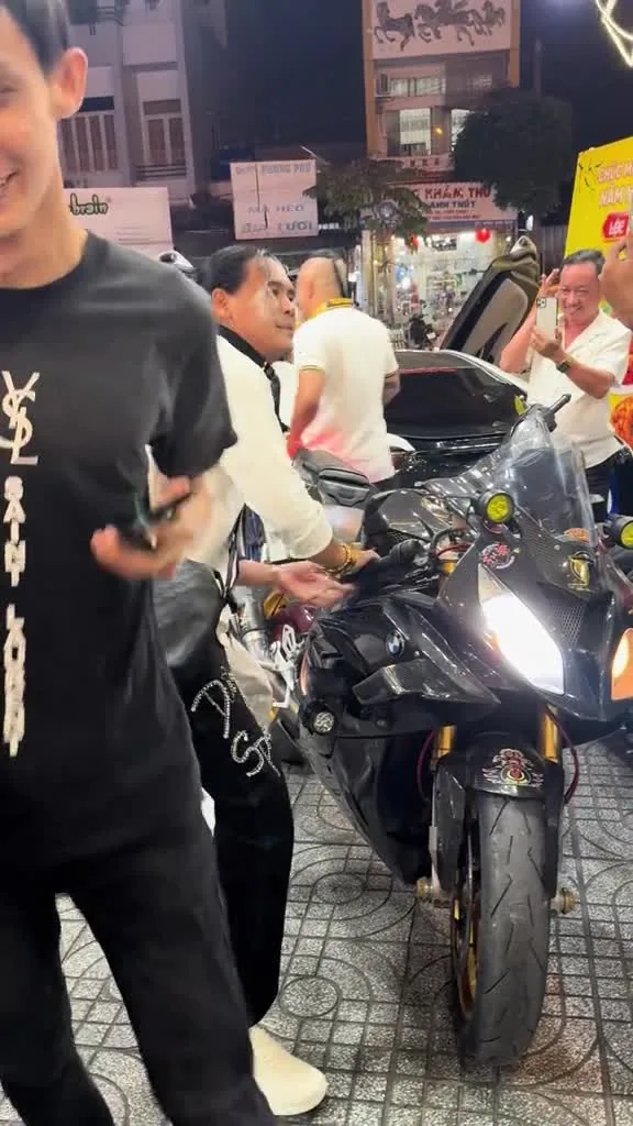 Preview for Video 1207266